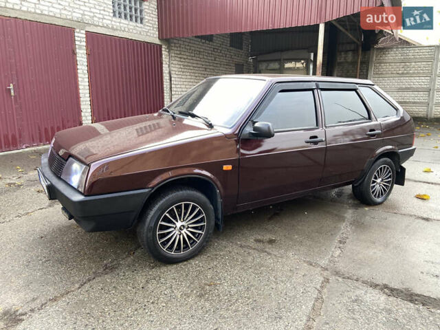 Красный ВАЗ 2109, объемом двигателя 1.5 л и пробегом 63 тыс. км за 1800 $, фото 2 на Automoto.ua