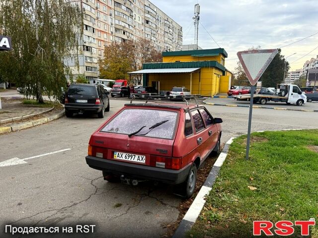 ВАЗ 2109 1997 в Харькове на Automoto.ua Красный ВАЗ 2109, объемом двигателя 1.5 л и пробегом 150 тыс. км за 850 $, фото 4 на Automoto.ua