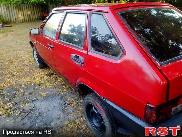 Красный ВАЗ 2109, объемом двигателя 1.5 л и пробегом 0 тыс. км за 922 $, фото 5 на Automoto.ua