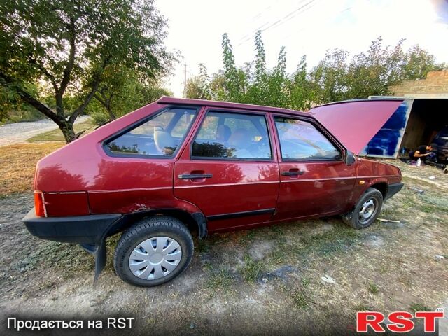 Красный ВАЗ 2109, объемом двигателя 1.5 л и пробегом 105 тыс. км за 1000 $, фото 6 на Automoto.ua