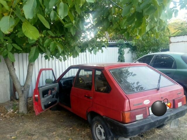Красный ВАЗ 2109, объемом двигателя 1.5 л и пробегом 350 тыс. км за 500 $, фото 3 на Automoto.ua