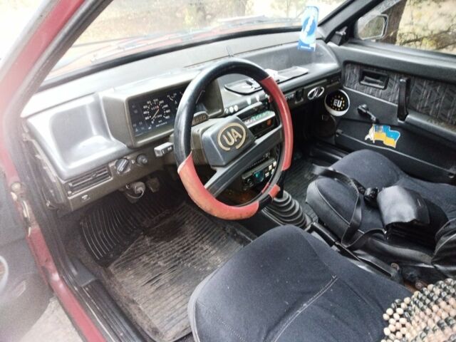 Красный ВАЗ 2109, объемом двигателя 1.5 л и пробегом 123 тыс. км за 750 $, фото 13 на Automoto.ua