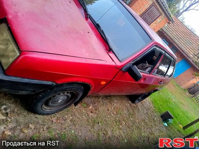 Красный ВАЗ 2109, объемом двигателя 1.5 л и пробегом 170 тыс. км за 360 $, фото 2 на Automoto.ua
