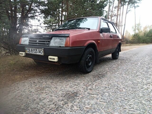 Красный ВАЗ 2109, объемом двигателя 1.5 л и пробегом 123 тыс. км за 750 $, фото 2 на Automoto.ua