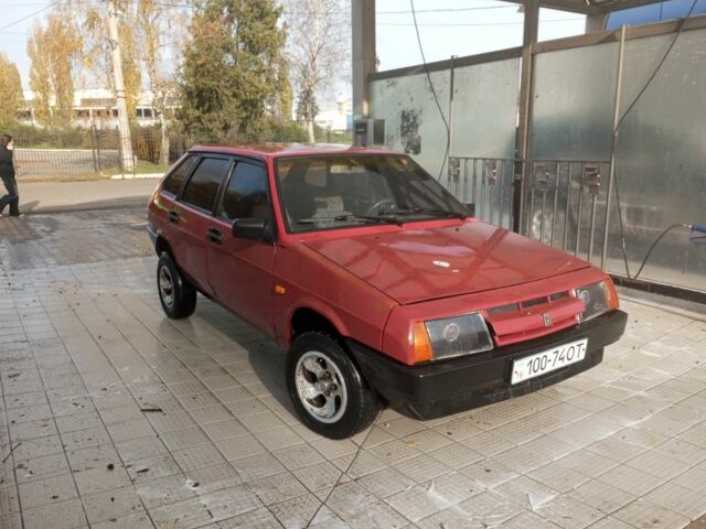 Червоний ВАЗ 2109, об'ємом двигуна 2 л та пробігом 200 тис. км за 700 $, фото 1 на Automoto.ua