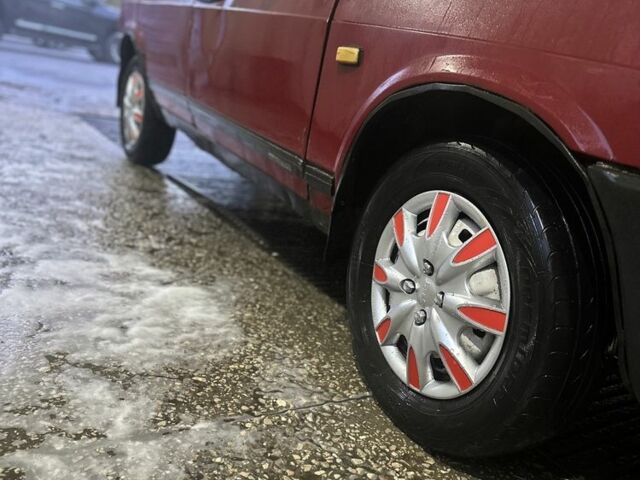 Красный ВАЗ 2109, объемом двигателя 1.5 л и пробегом 412 тыс. км за 620 $, фото 7 на Automoto.ua