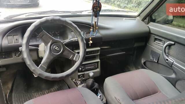 Червоний ВАЗ 2109, об'ємом двигуна 1.5 л та пробігом 94 тис. км за 1000 $, фото 5 на Automoto.ua