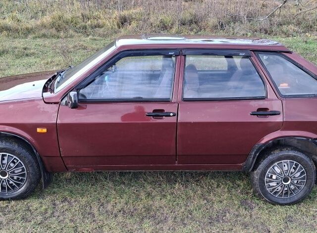 Красный ВАЗ 2109, объемом двигателя 0 л и пробегом 6 тыс. км за 1150 $, фото 3 на Automoto.ua