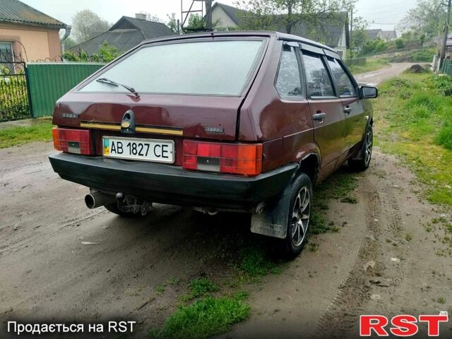 Красный ВАЗ 2109, объемом двигателя 1.5 л и пробегом 250 тыс. км за 750 $, фото 4 на Automoto.ua