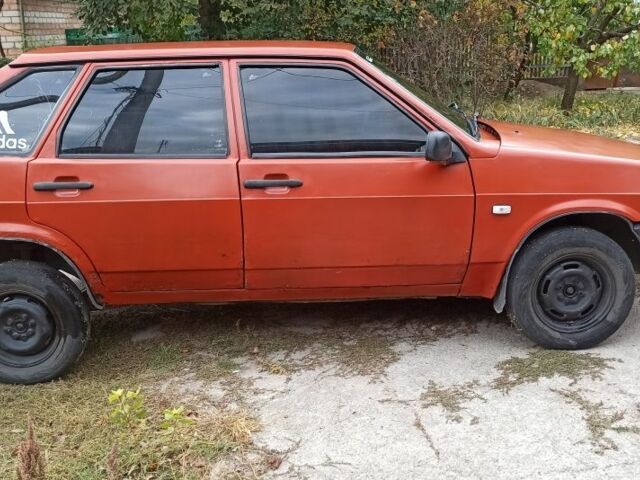 Червоний ВАЗ 2109, об'ємом двигуна 1.5 л та пробігом 150 тис. км за 645 $, фото 2 на Automoto.ua
