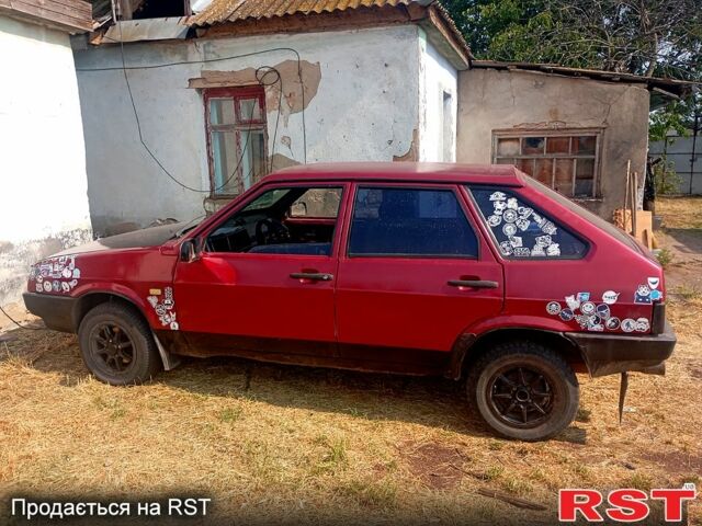 Красный ВАЗ 2109, объемом двигателя 1.5 л и пробегом 0 тыс. км за 900 $, фото 4 на Automoto.ua