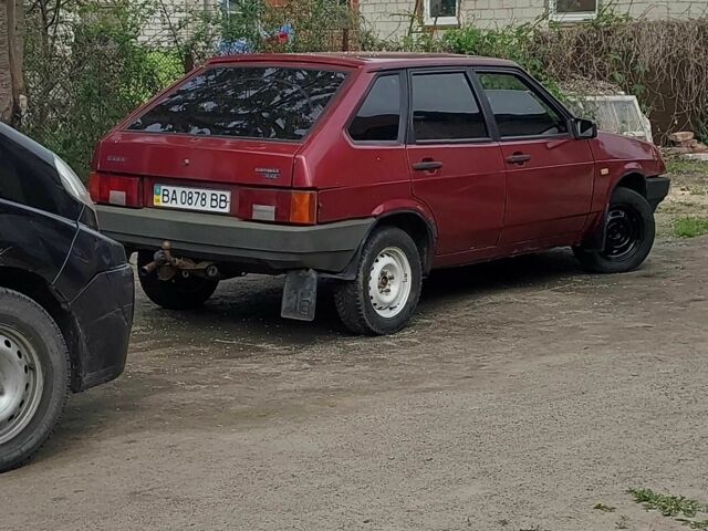 Красный ВАЗ 2109, объемом двигателя 1.5 л и пробегом 35 тыс. км за 2000 $, фото 6 на Automoto.ua