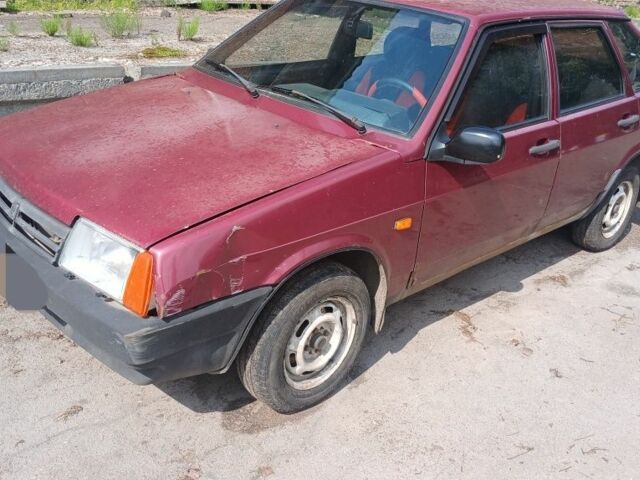 Красный ВАЗ 2109, объемом двигателя 0 л и пробегом 260 тыс. км за 700 $, фото 1 на Automoto.ua