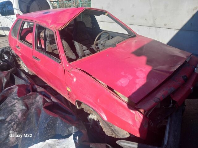 Красный ВАЗ 2109, объемом двигателя 0 л и пробегом 5 тыс. км за 216 $, фото 4 на Automoto.ua