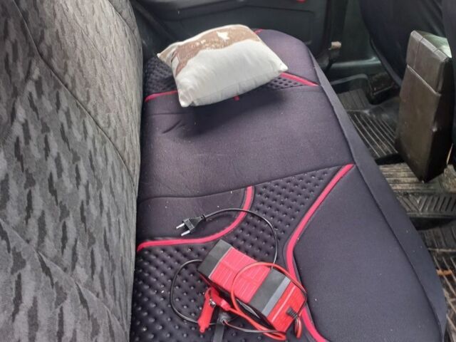 Красный ВАЗ 2109, объемом двигателя 1.5 л и пробегом 300 тыс. км за 600 $, фото 7 на Automoto.ua