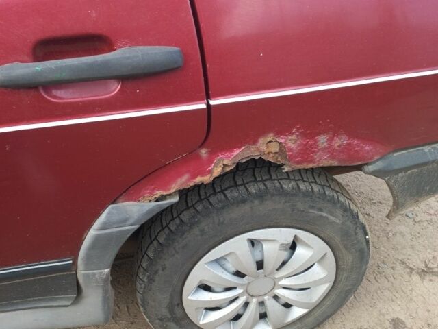 Красный ВАЗ 2109, объемом двигателя 1.5 л и пробегом 300 тыс. км за 600 $, фото 2 на Automoto.ua