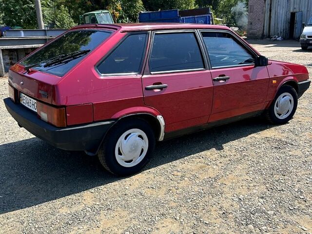 Красный ВАЗ 2109, объемом двигателя 1.5 л и пробегом 99 тыс. км за 1550 $, фото 3 на Automoto.ua