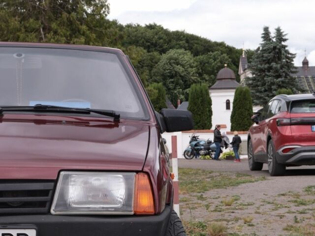Красный ВАЗ 2109, объемом двигателя 1.5 л и пробегом 33 тыс. км за 1500 $, фото 1 на Automoto.ua
