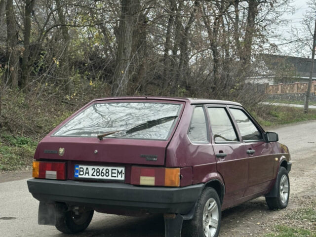 Красный ВАЗ 2109, объемом двигателя 1.46 л и пробегом 185 тыс. км за 1300 $, фото 3 на Automoto.ua