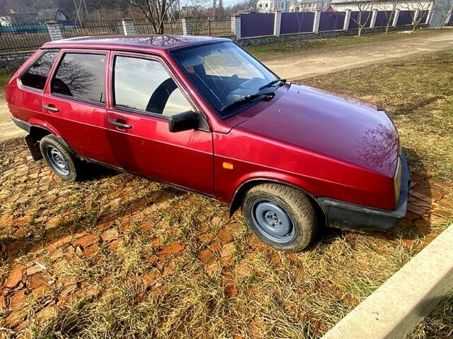 Красный ВАЗ 2109, объемом двигателя 1.5 л и пробегом 0 тыс. км за 1100 $, фото 4 на Automoto.ua