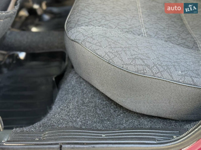 Красный ВАЗ 2109, объемом двигателя 1.5 л и пробегом 61 тыс. км за 2999 $, фото 100 на Automoto.ua