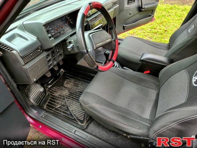 Червоний ВАЗ 2109, об'ємом двигуна 1.5 л та пробігом 188 тис. км за 2499 $, фото 12 на Automoto.ua