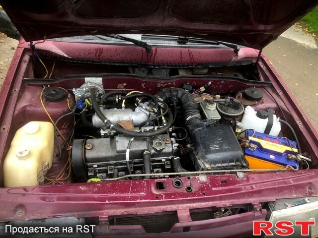 Красный ВАЗ 2109, объемом двигателя 1.5 л и пробегом 300 тыс. км за 600 $, фото 6 на Automoto.ua