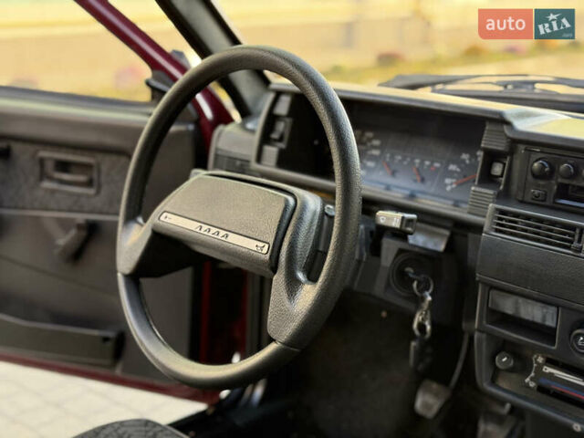 Красный ВАЗ 2109, объемом двигателя 1.5 л и пробегом 61 тыс. км за 2999 $, фото 91 на Automoto.ua