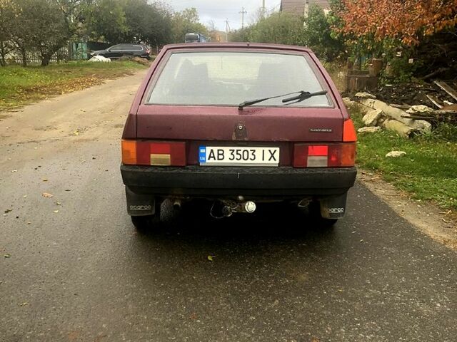 Красный ВАЗ 2109, объемом двигателя 1.5 л и пробегом 300 тыс. км за 600 $, фото 2 на Automoto.ua