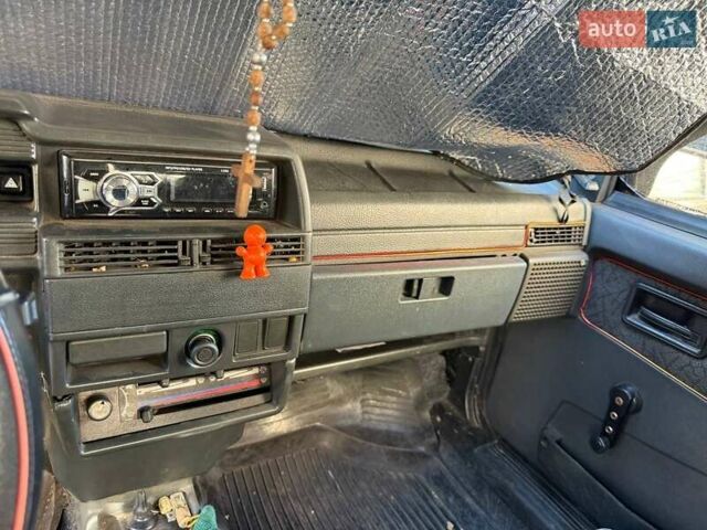 ВАЗ 2109 2005 в Мукачеве на Automoto.ua Красный ВАЗ 2109, объемом двигателя 1.5 л и пробегом 346 тыс. км за 1400 $, фото 14 на Automoto.ua