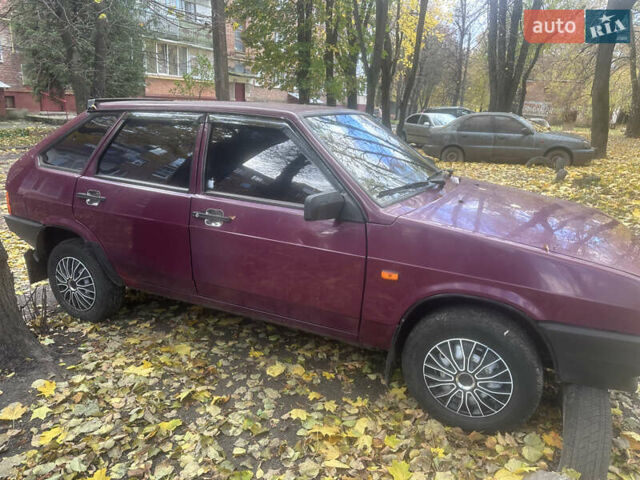 Красный ВАЗ 2109, объемом двигателя 1.5 л и пробегом 229 тыс. км за 1150 $, фото 1 на Automoto.ua