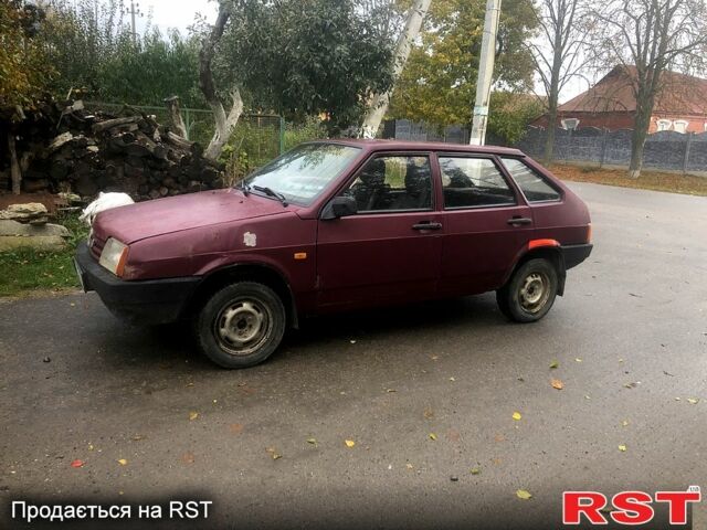Красный ВАЗ 2109, объемом двигателя 1.5 л и пробегом 300 тыс. км за 600 $, фото 1 на Automoto.ua