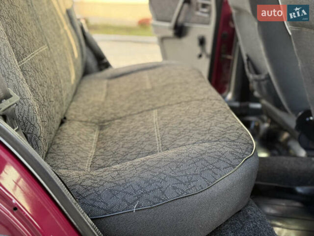 Красный ВАЗ 2109, объемом двигателя 1.5 л и пробегом 61 тыс. км за 2999 $, фото 81 на Automoto.ua