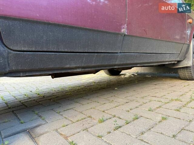 ВАЗ 2109 2005 в Мукачеве на Automoto.ua Красный ВАЗ 2109, объемом двигателя 1.5 л и пробегом 346 тыс. км за 1400 $, фото 4 на Automoto.ua