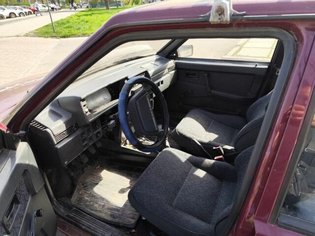 Красный ВАЗ 2109, объемом двигателя 1.5 л и пробегом 81 тыс. км за 2200 $, фото 5 на Automoto.ua