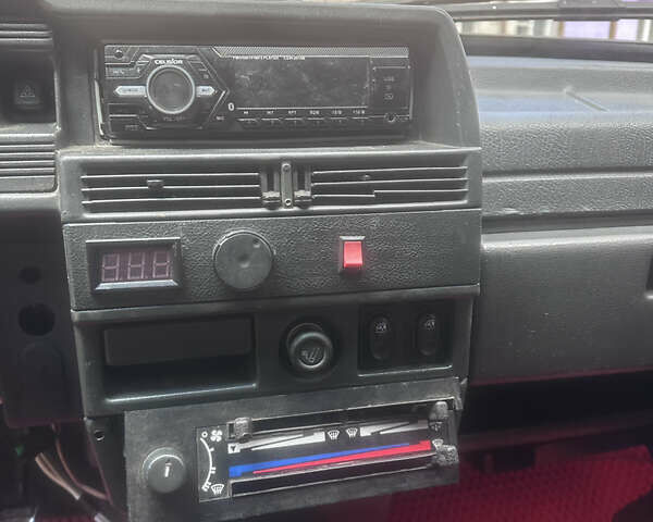 Красный ВАЗ 2109, объемом двигателя 1.5 л и пробегом 229 тыс. км за 1150 $, фото 5 на Automoto.ua