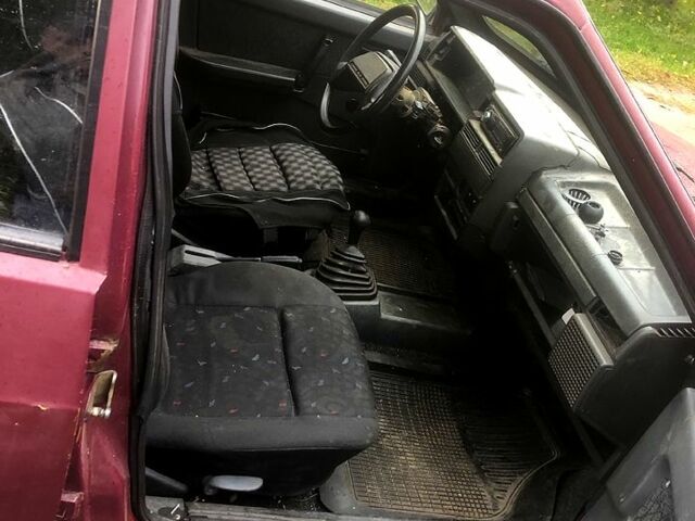 Красный ВАЗ 2109, объемом двигателя 1.5 л и пробегом 300 тыс. км за 600 $, фото 4 на Automoto.ua