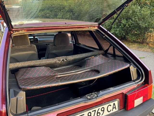 Красный ВАЗ 2109, объемом двигателя 1.5 л и пробегом 300 тыс. км за 1399 $, фото 5 на Automoto.ua