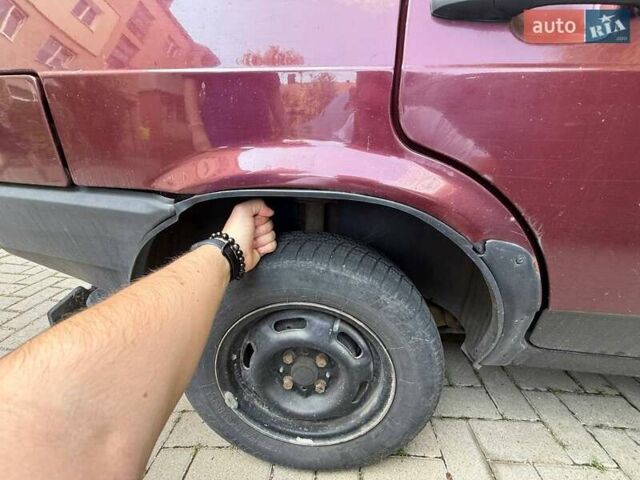 ВАЗ 2109 2005 в Мукачеве на Automoto.ua Красный ВАЗ 2109, объемом двигателя 1.5 л и пробегом 346 тыс. км за 1400 $, фото 9 на Automoto.ua