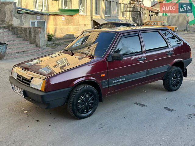 Красный ВАЗ 2109, объемом двигателя 1.5 л и пробегом 250 тыс. км за 1400 $, фото 1 на Automoto.ua