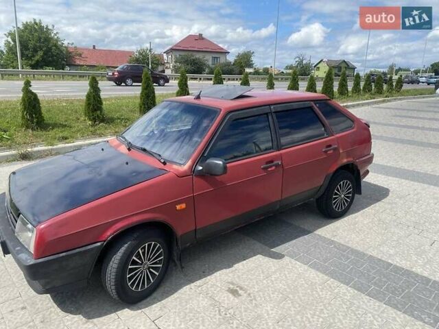 Красный ВАЗ 2109, объемом двигателя 1.5 л и пробегом 350 тыс. км за 1300 $, фото 1 на Automoto.ua