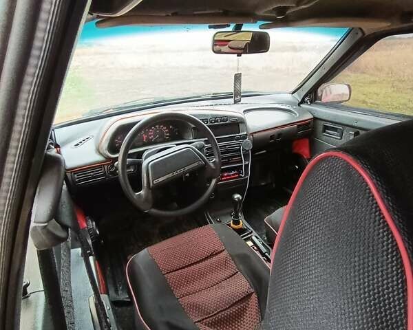 Красный ВАЗ 2109, объемом двигателя 1.5 л и пробегом 150 тыс. км за 1300 $, фото 1 на Automoto.ua