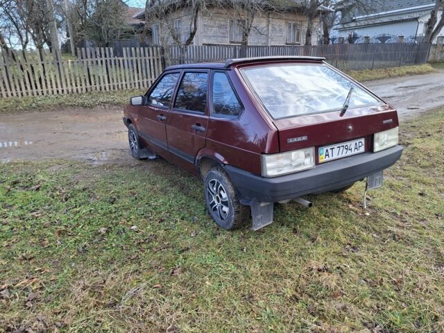 Красный ВАЗ 2109, объемом двигателя 1.5 л и пробегом 150 тыс. км за 1200 $, фото 2 на Automoto.ua