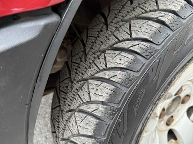 ВАЗ 2109 2006 в Чернигове на Automoto.ua Красный ВАЗ 2109, объемом двигателя 1.5 л и пробегом 199 тыс. км за 1750 $, фото 10 на Automoto.ua