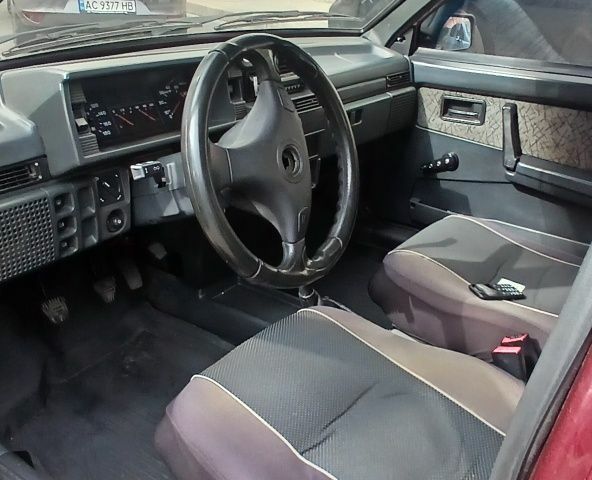 Красный ВАЗ 2109, объемом двигателя 1.5 л и пробегом 102 тыс. км за 2499 $, фото 8 на Automoto.ua
