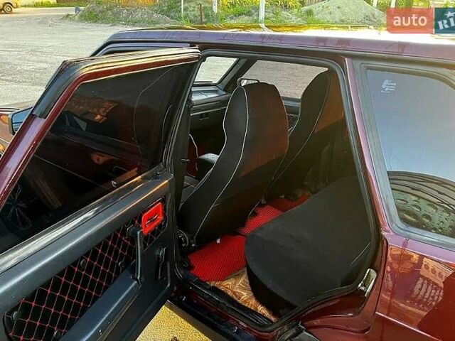 Красный ВАЗ 2109, объемом двигателя 1.5 л и пробегом 210 тыс. км за 1900 $, фото 7 на Automoto.ua