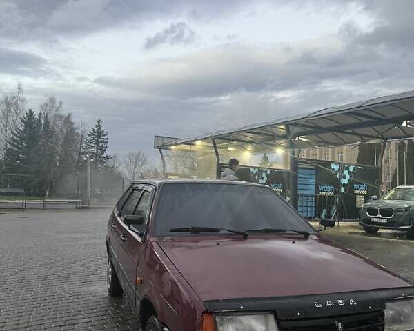 Красный ВАЗ 2109, объемом двигателя 1.5 л и пробегом 100 тыс. км за 900 $, фото 1 на Automoto.ua