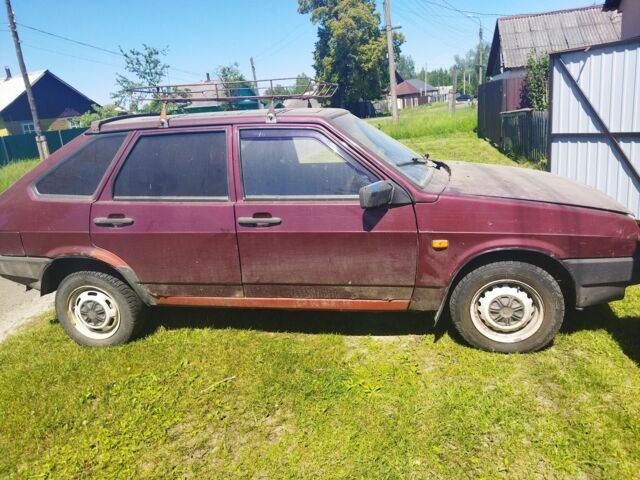 Красный ВАЗ 2109, объемом двигателя 1.5 л и пробегом 170 тыс. км за 810 $, фото 1 на Automoto.ua
