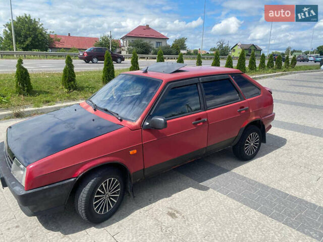 Красный ВАЗ 2109, объемом двигателя 1.5 л и пробегом 100 тыс. км за 900 $, фото 1 на Automoto.ua