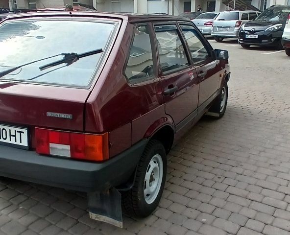 Красный ВАЗ 2109, объемом двигателя 1.5 л и пробегом 102 тыс. км за 2499 $, фото 6 на Automoto.ua